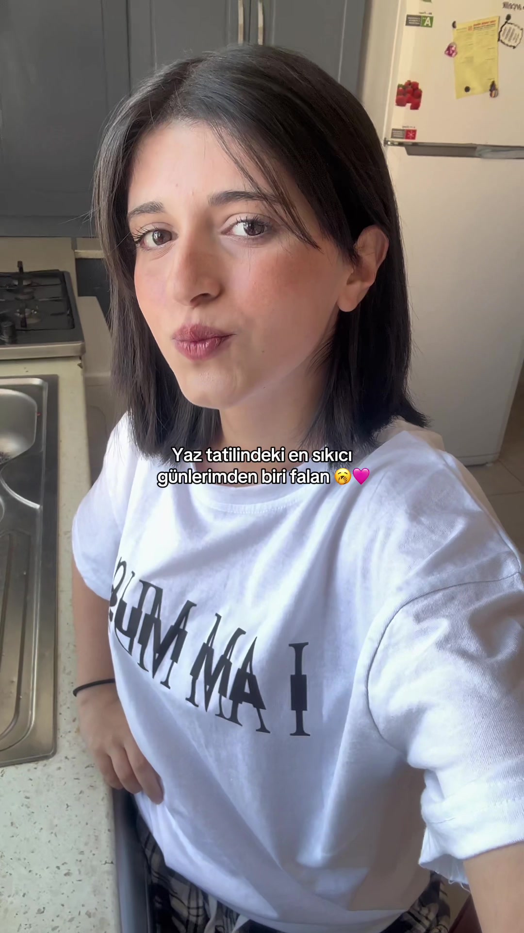 @𝐇𝐞𝐥𝐞𝐧𝐦𝐞𝐦𝐨𝐫𝐢𝐞𝐬