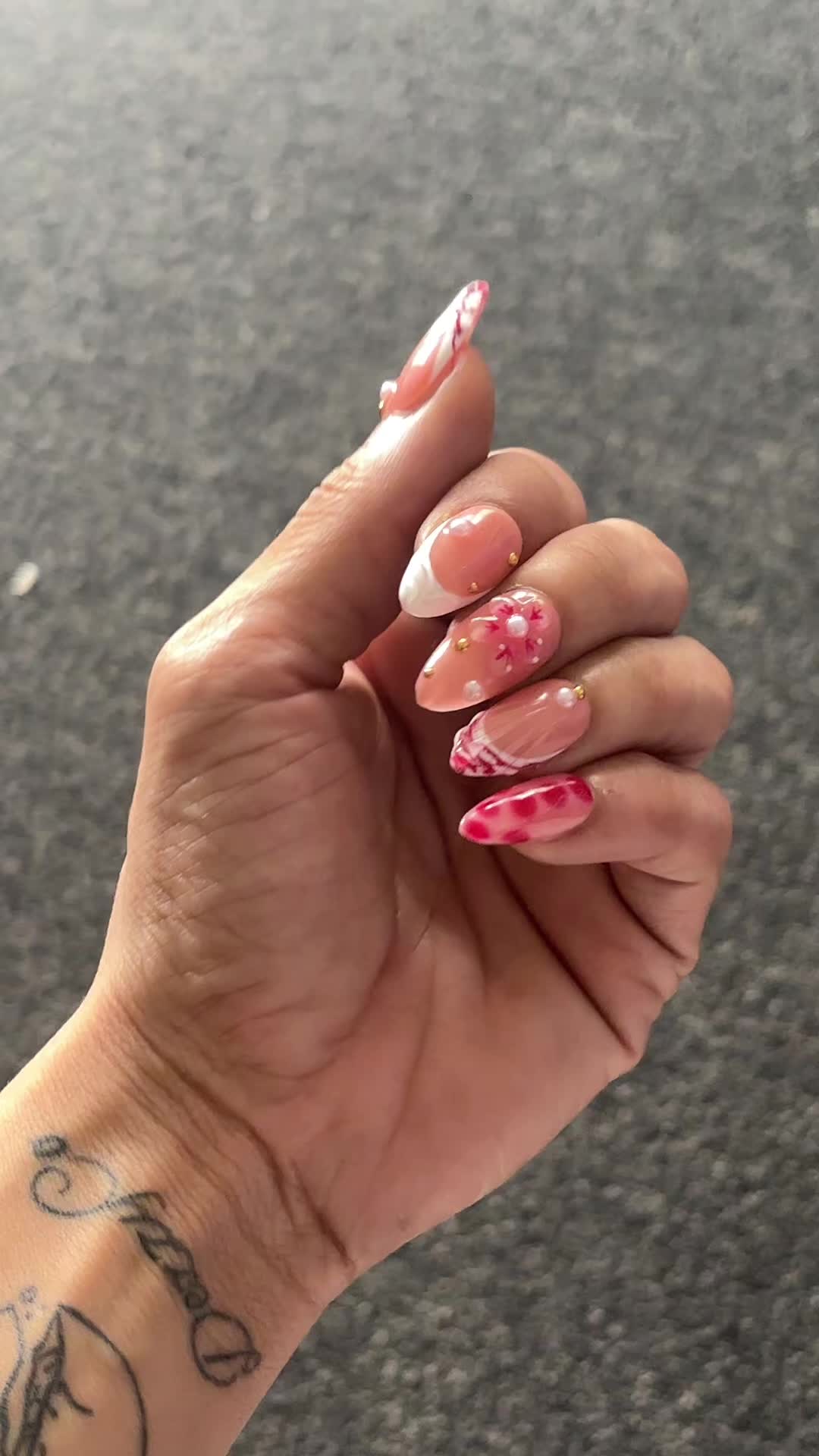 @DezzyCo