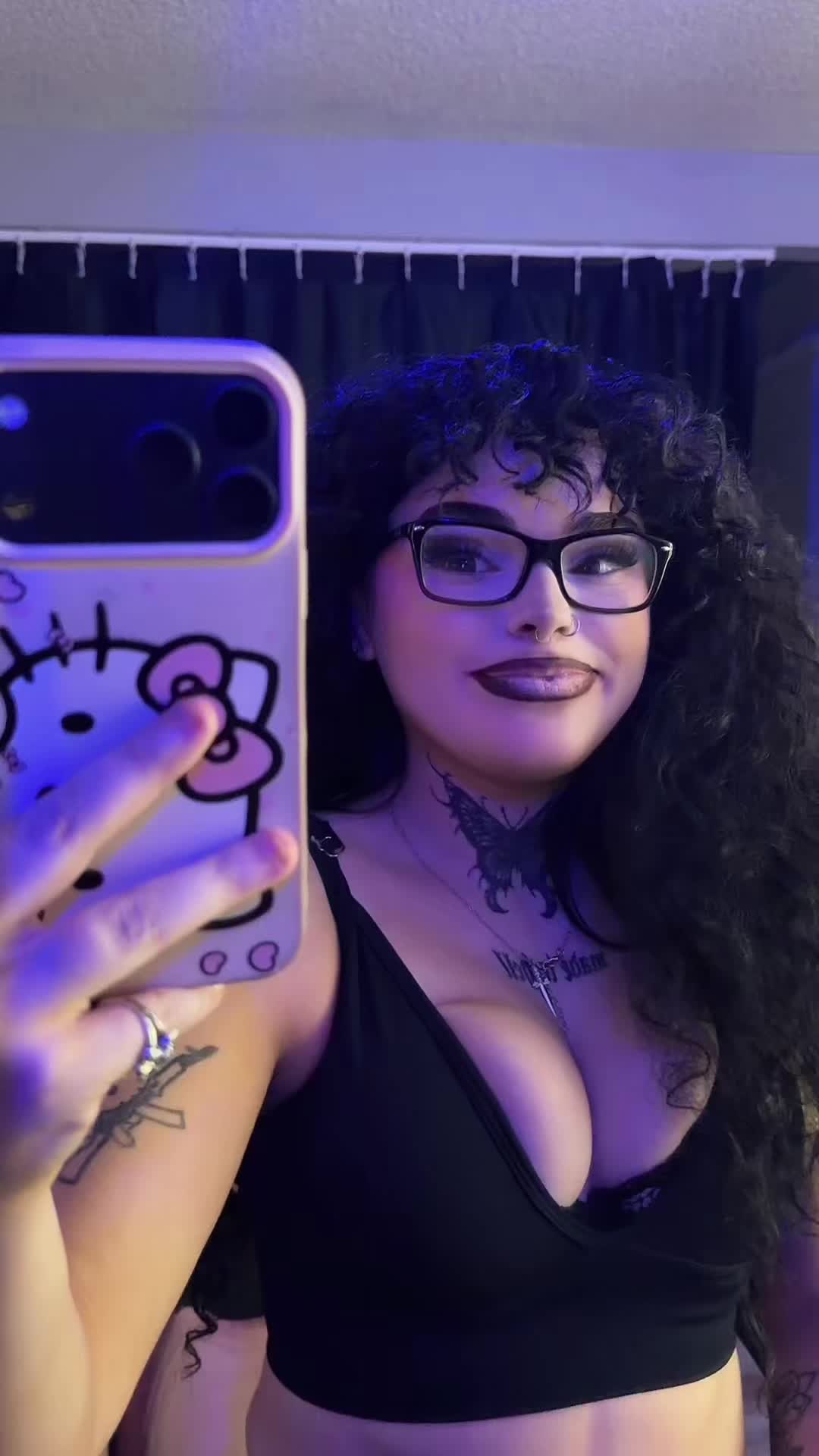 @𝓒𝓱𝓪𝓻𝓵𝓲𝓮🖤🕷️