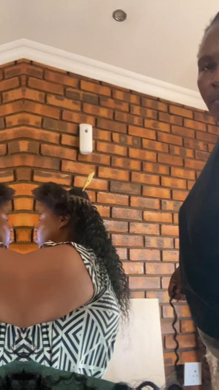 @Mona hairstyles