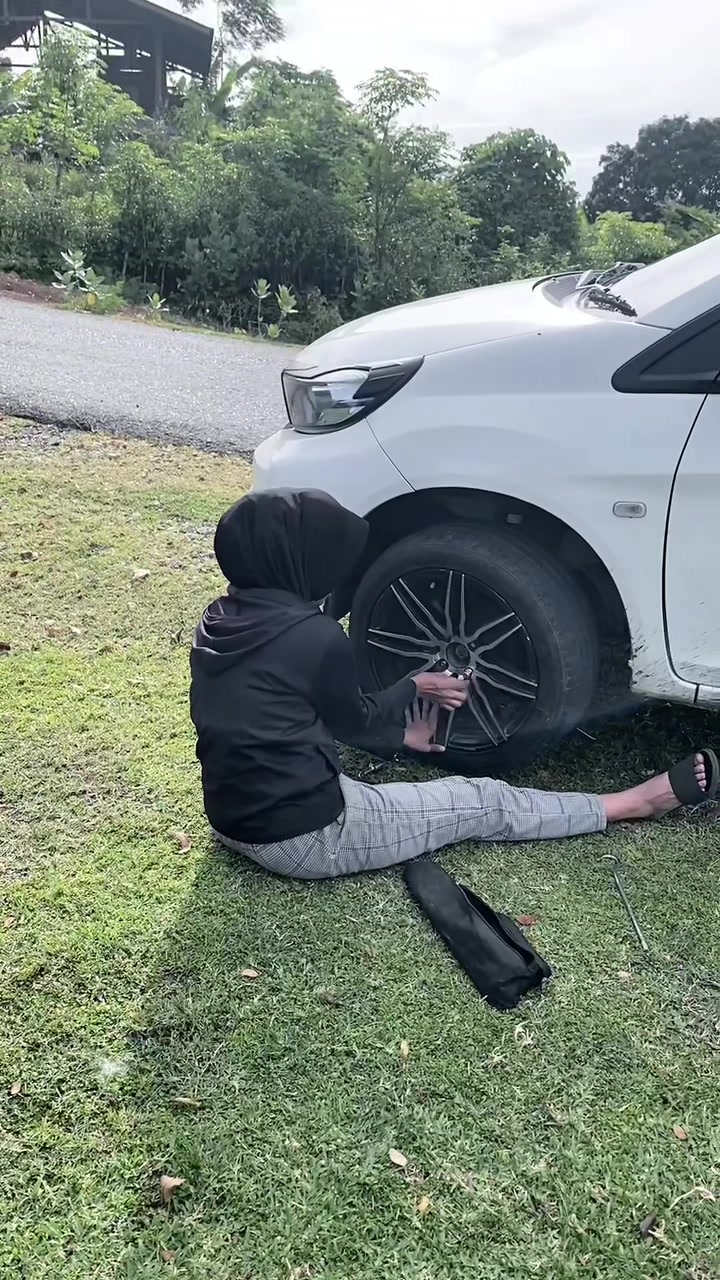 @Ayuni