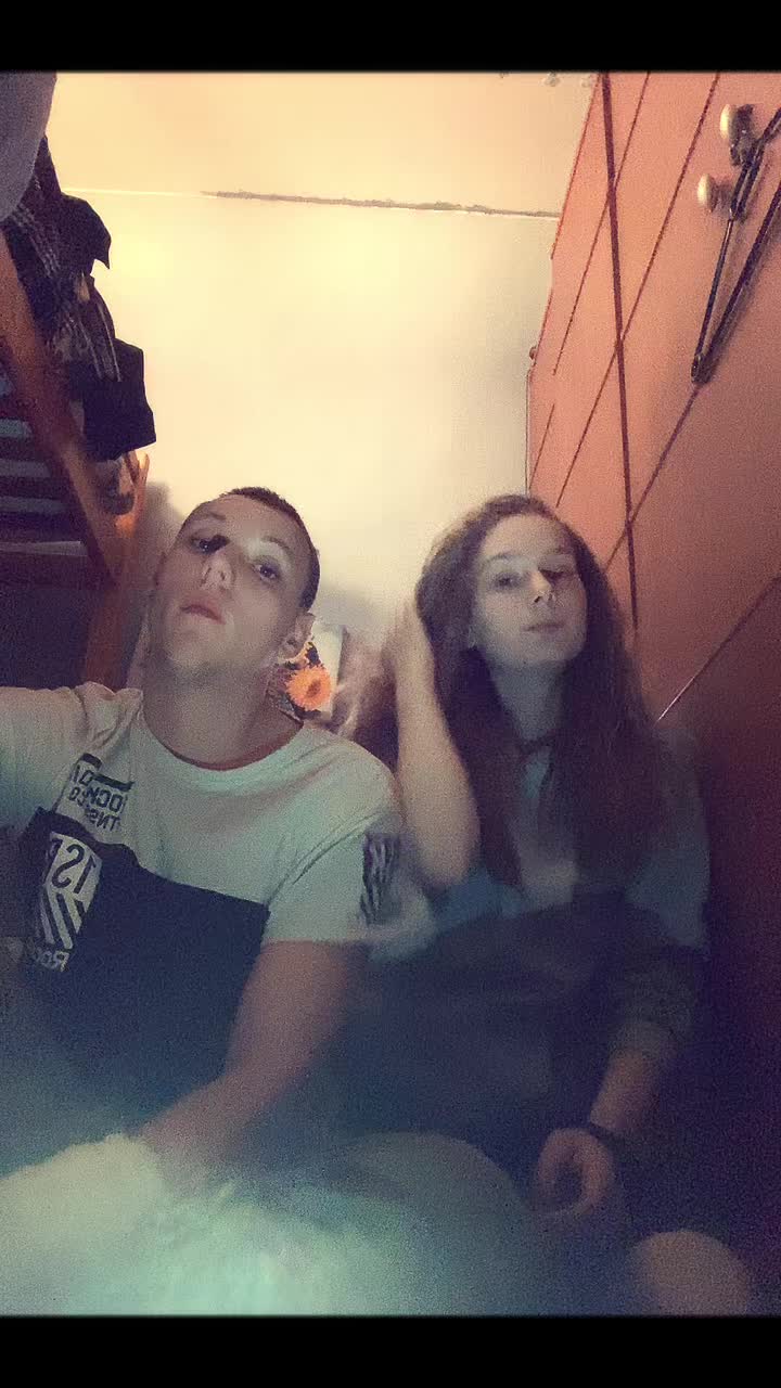 @Szpaku
