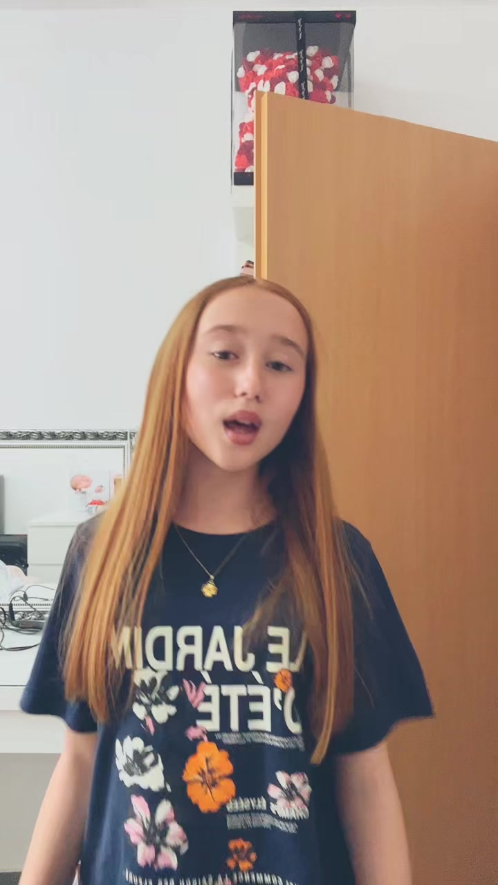 @Vikkii282
