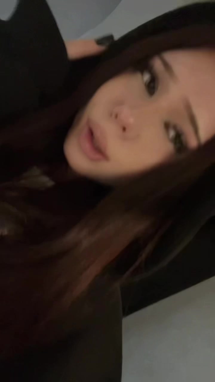 @v11nilova