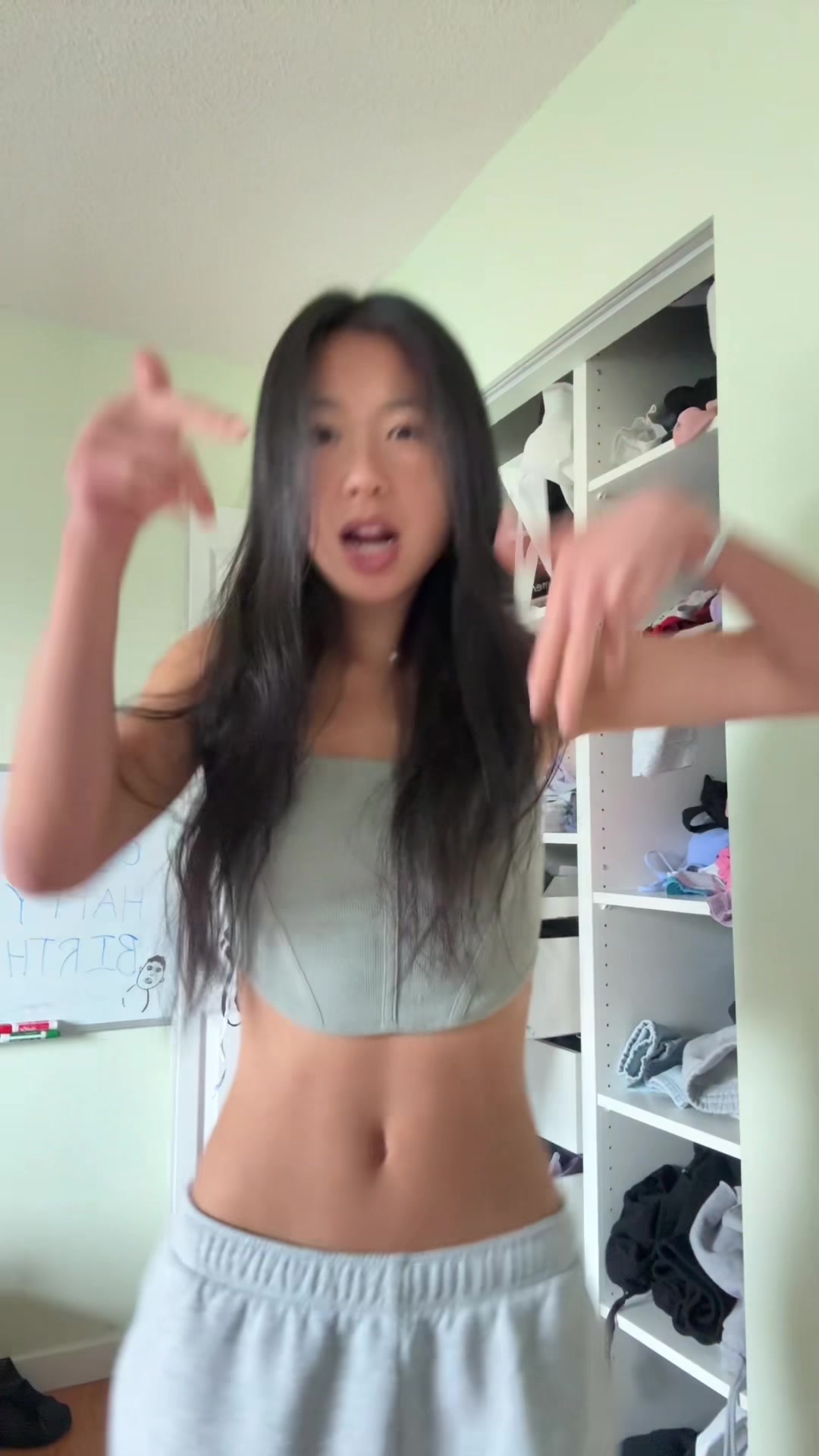 @nicole