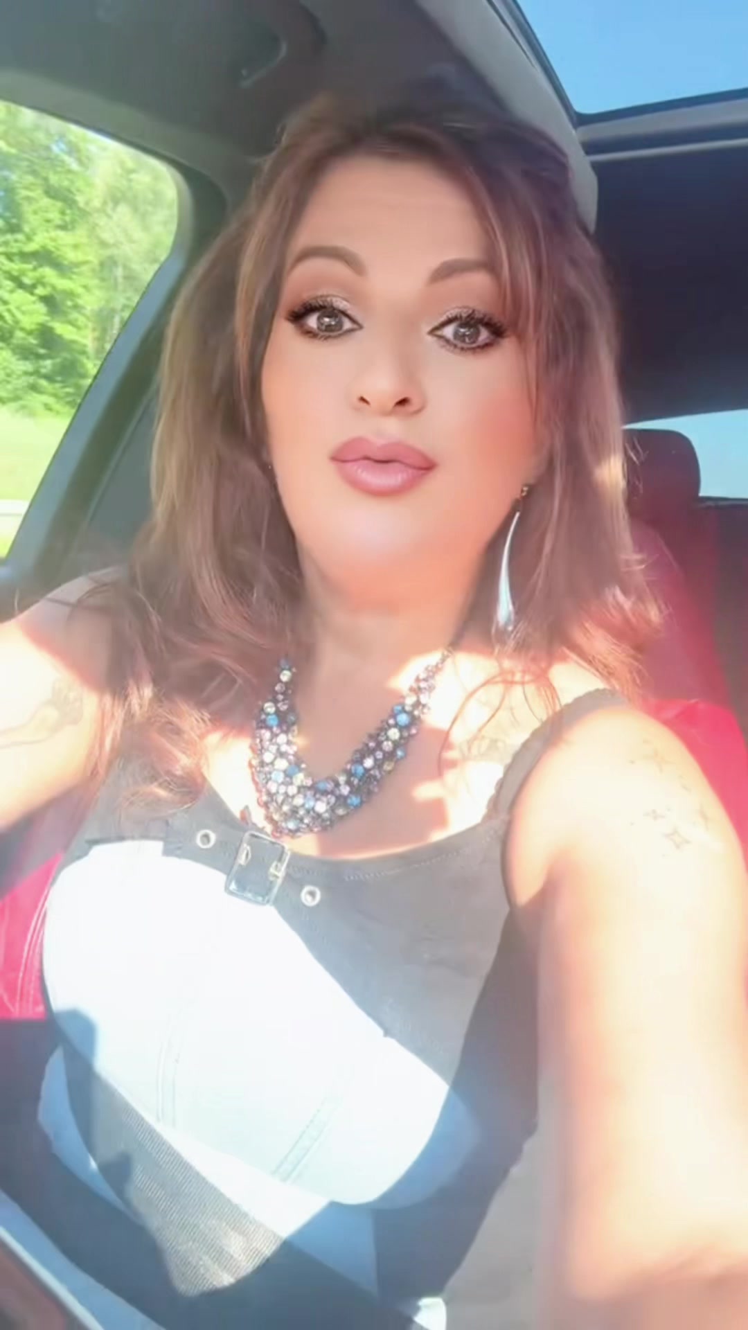 @Lina Tiesi