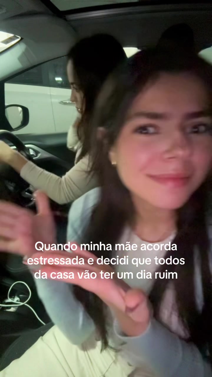 @larah_pacheco