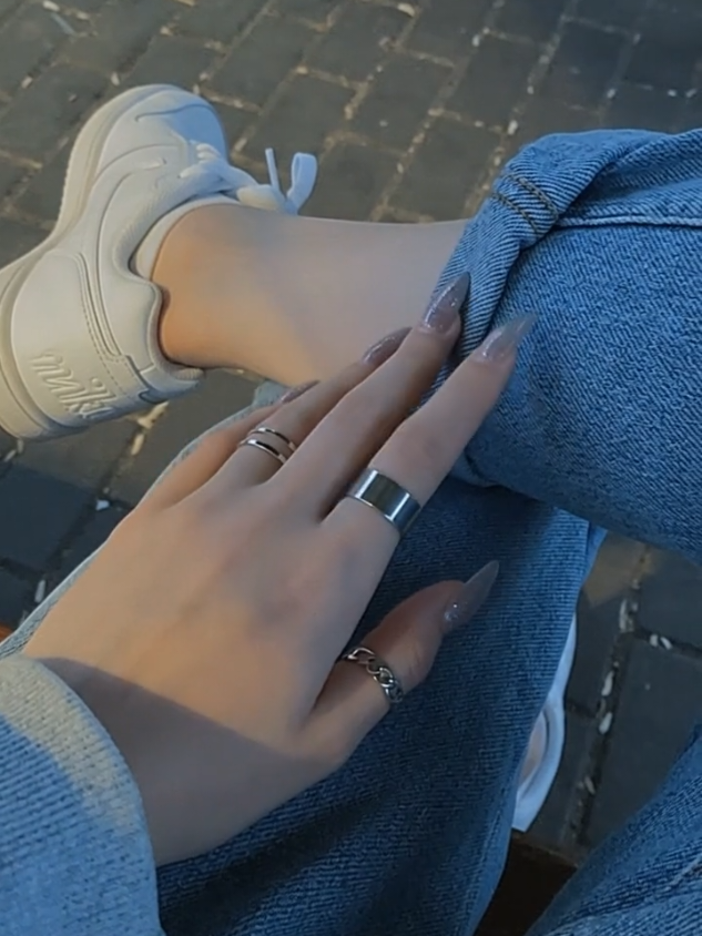 @🕊️