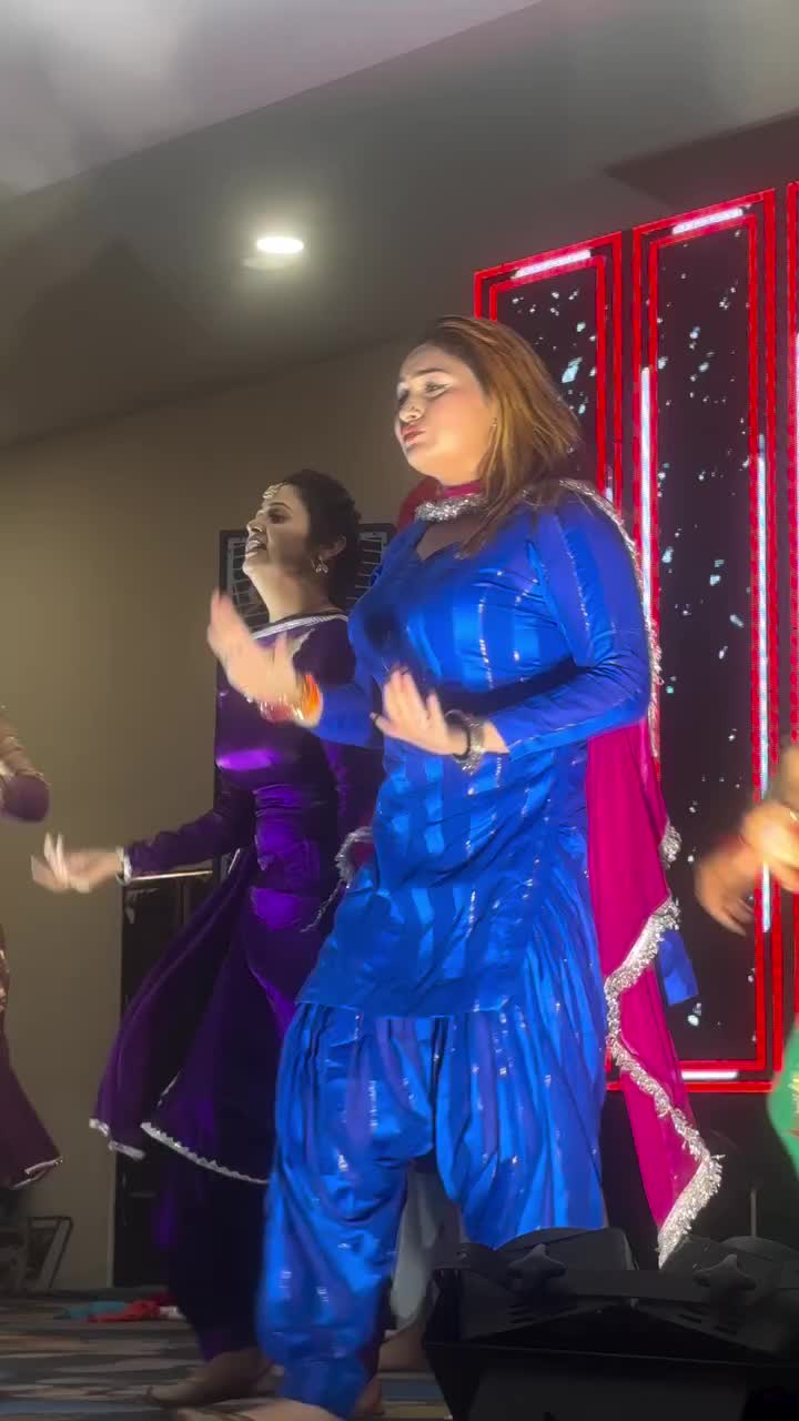 @Aj_Malika011