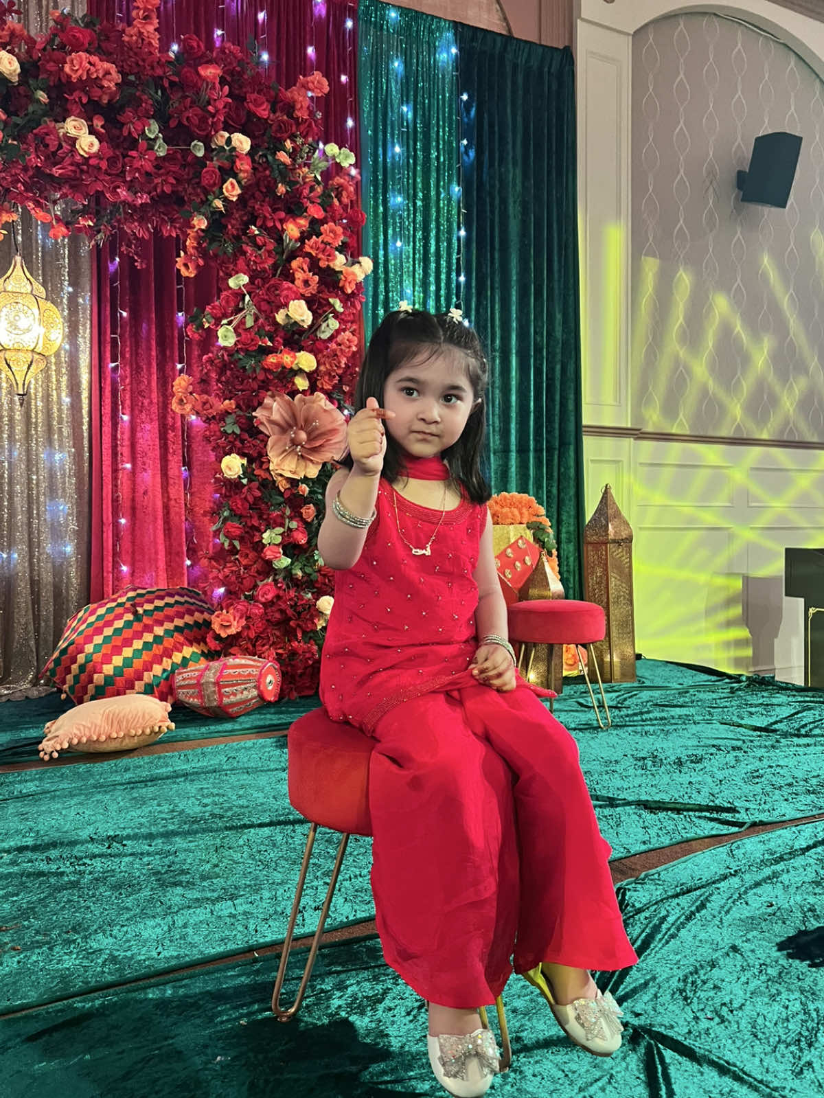 @Jiya