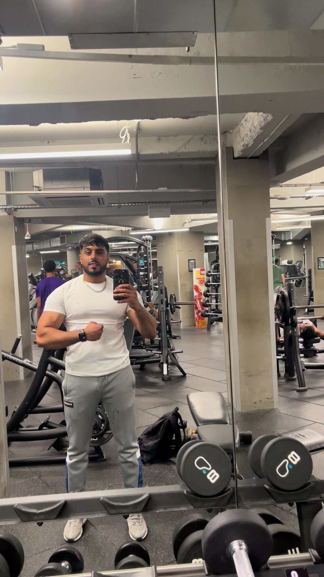 @VlogsByAli
