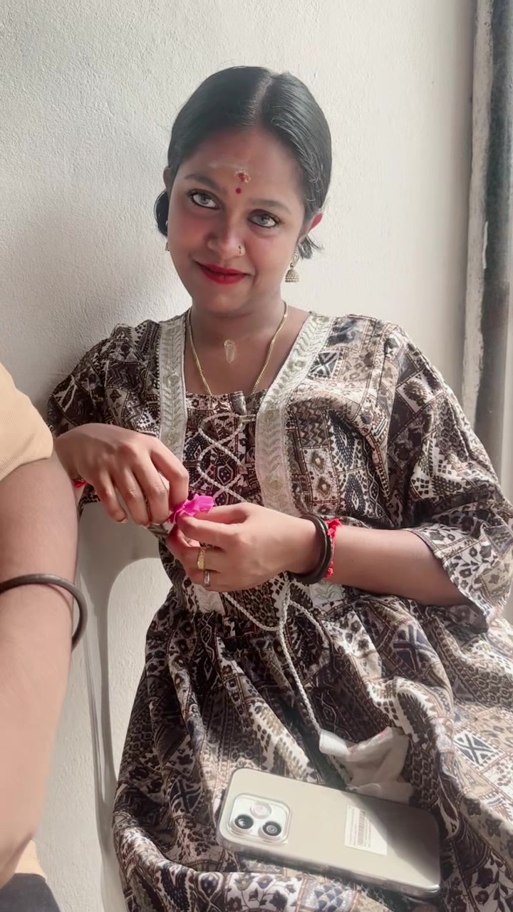 @nithia1212