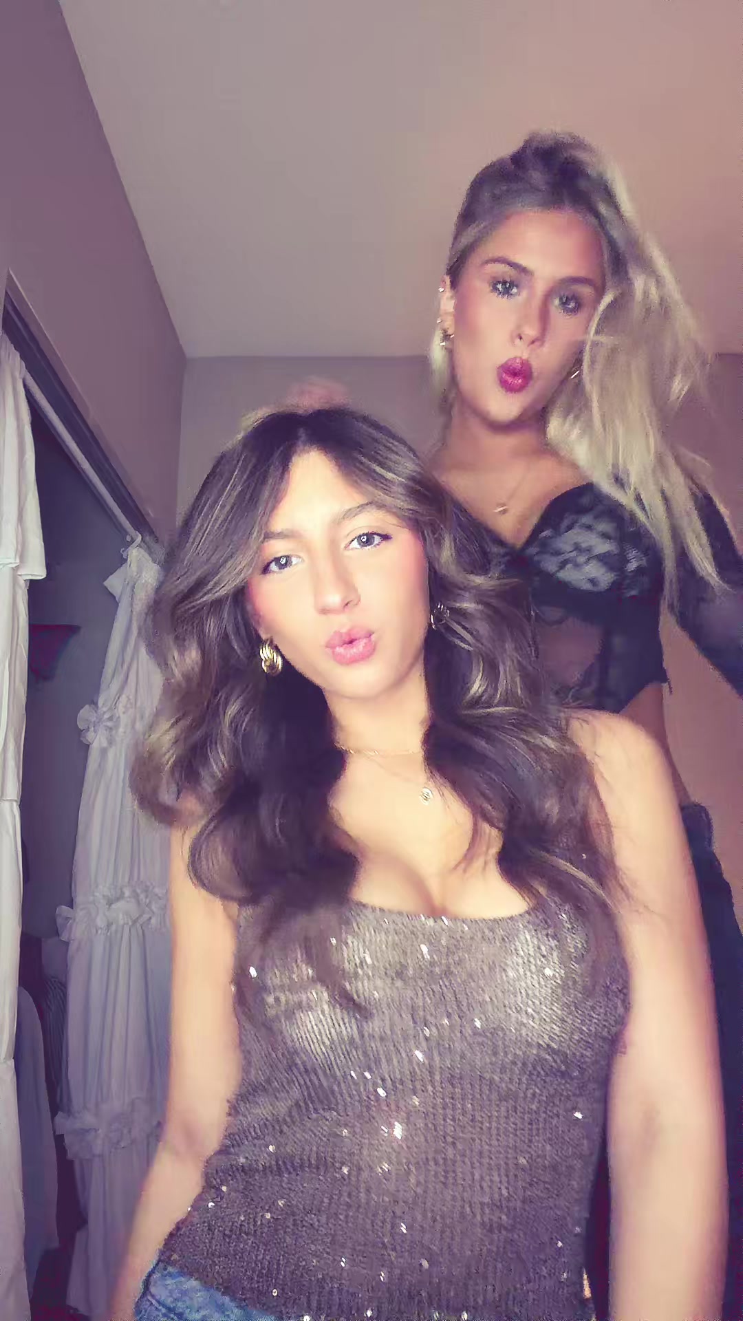 @_lilydanielee