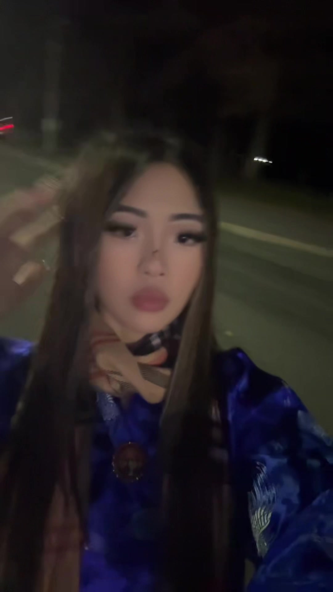 @𝓭𝓮𝓶𝓶