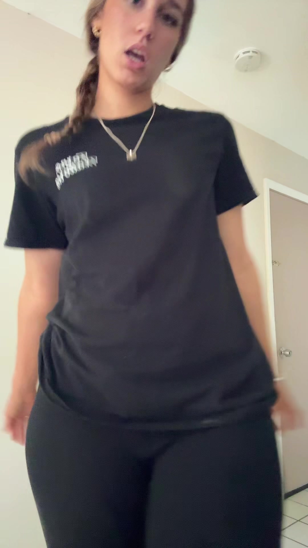 @j o n a