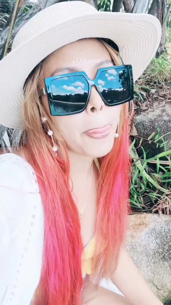@WitchyQueen