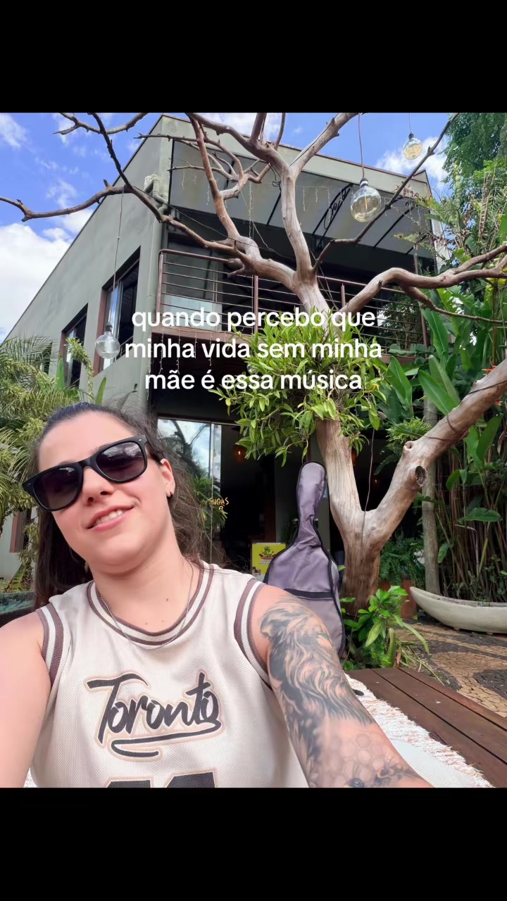@camilaborghi 🌻🏳️&zwj;🌈