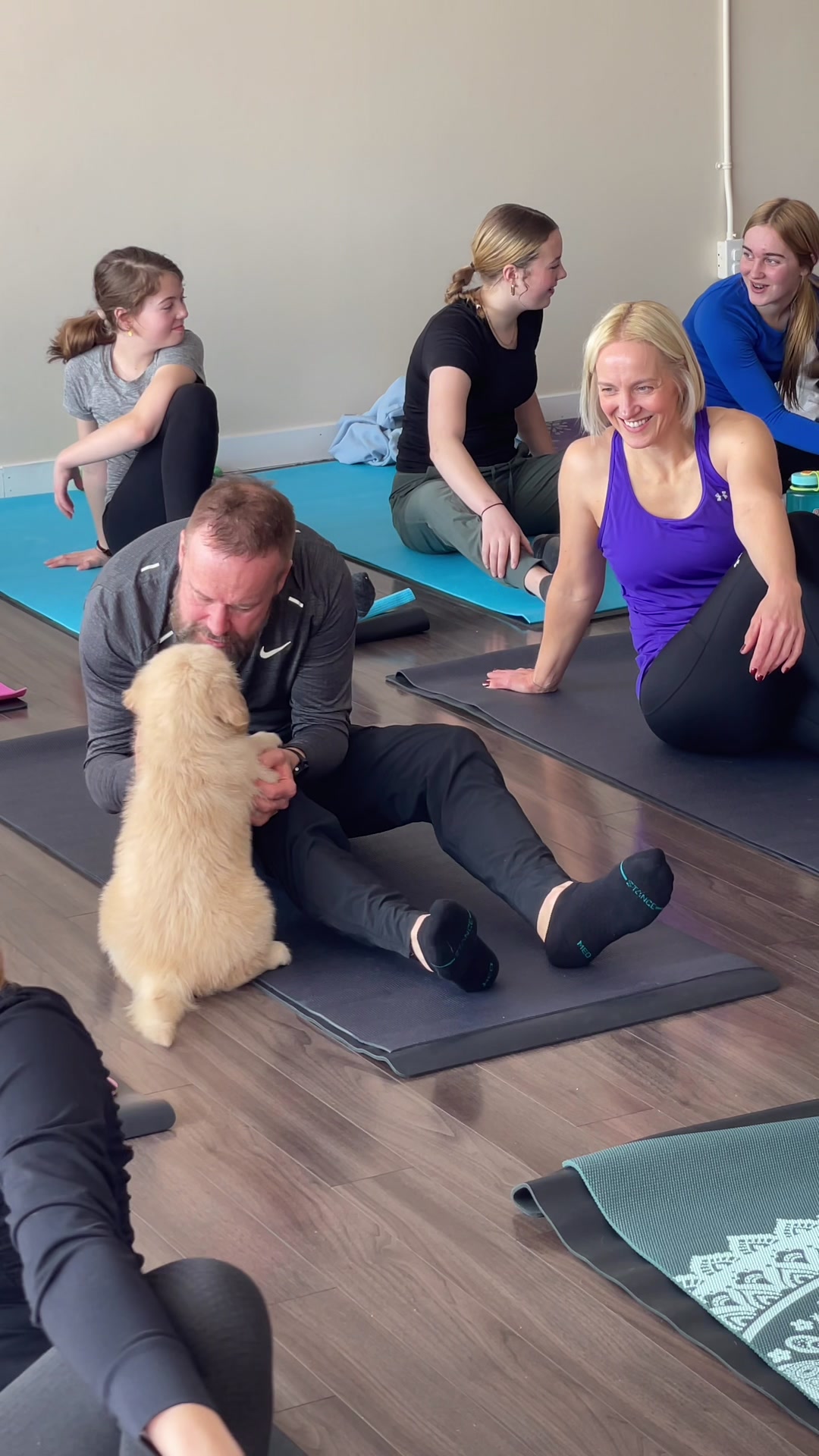 @Muskoka Puppy Yoga