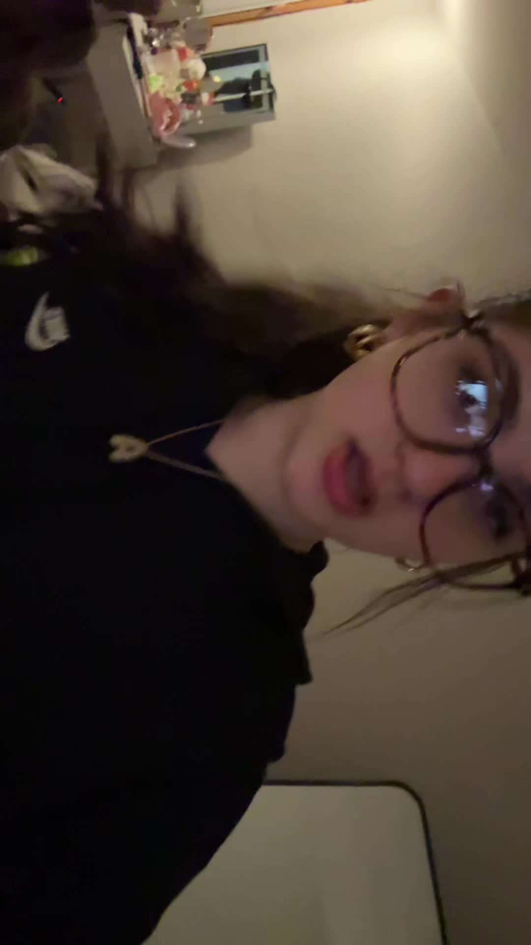 @notalicefr