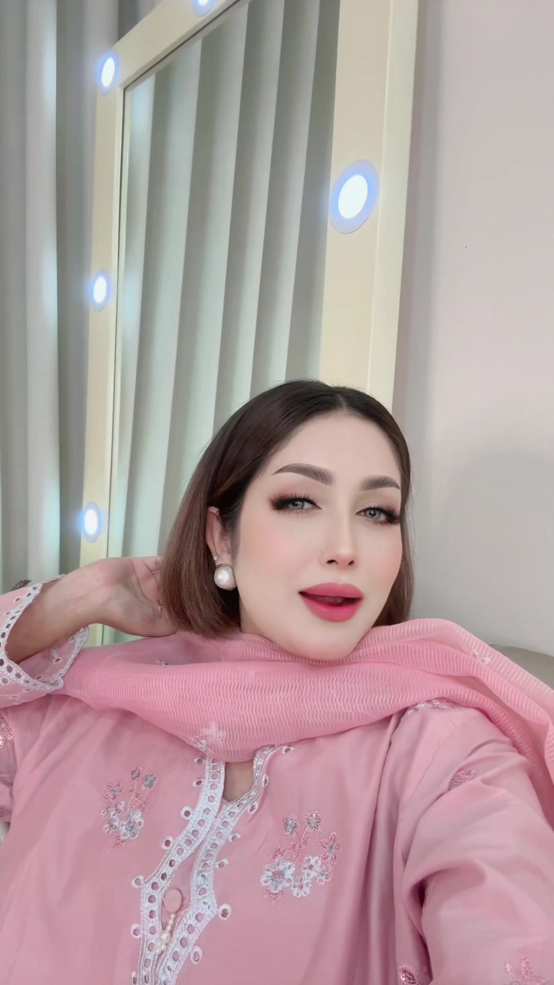 @AyaaT