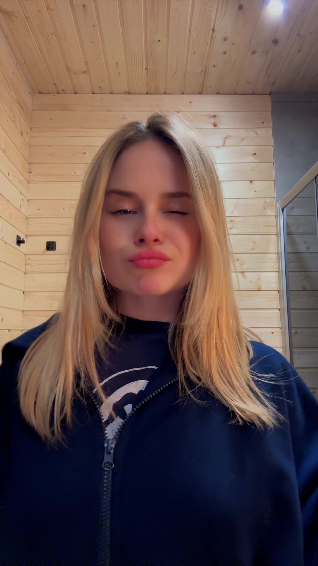 @Ванька💕