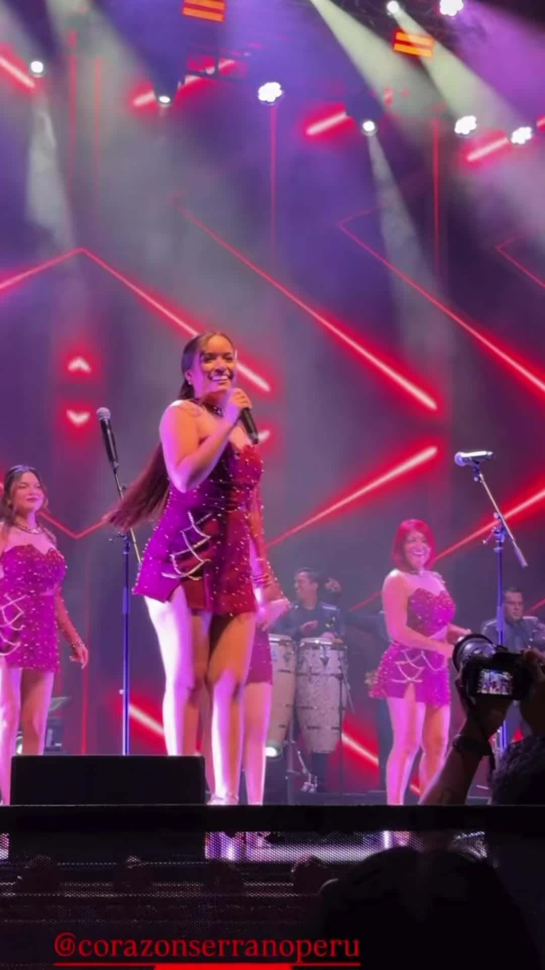 @💛💋ANiRa💃🎤💫