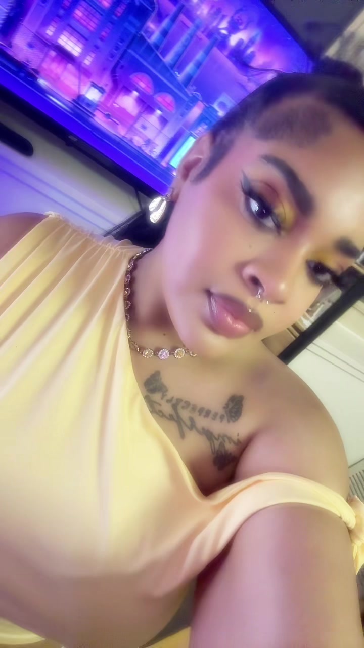 @iamgabby_