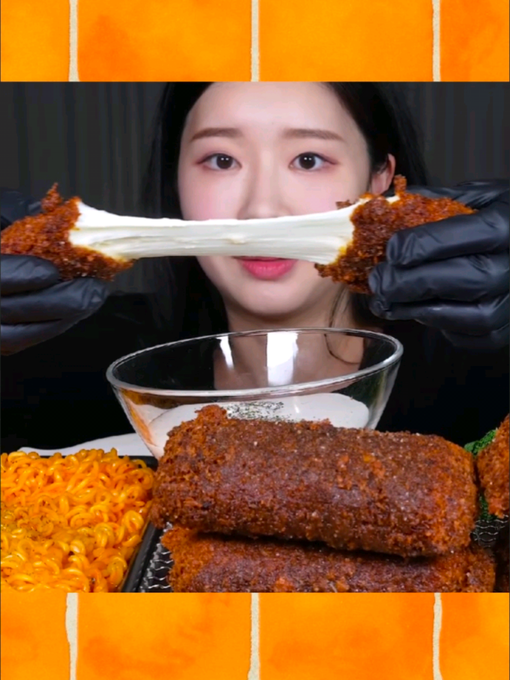 @🥠🥢mukbangvicky🍙🧁!
