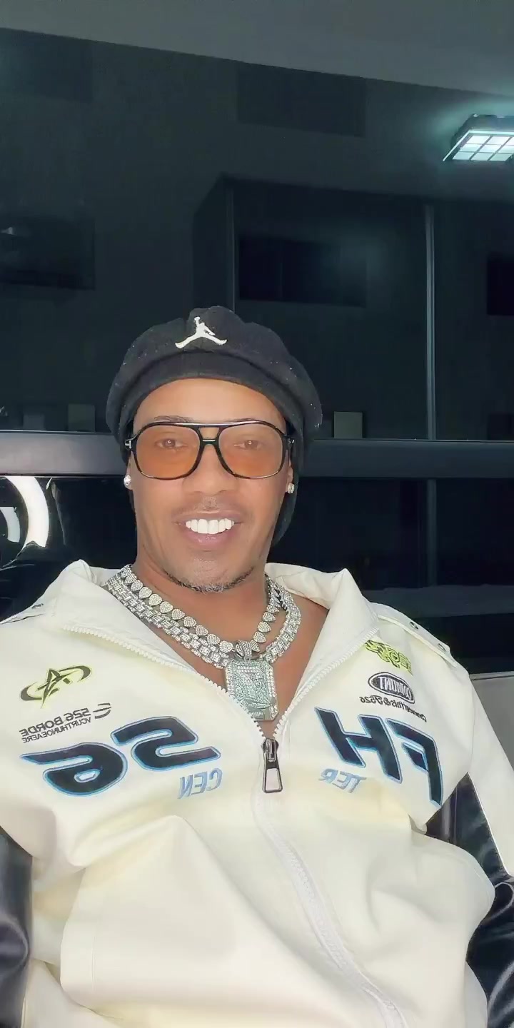@Bruxoooooooo 👉🏽