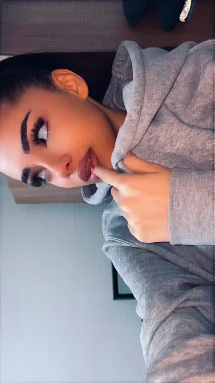 @👸🏻