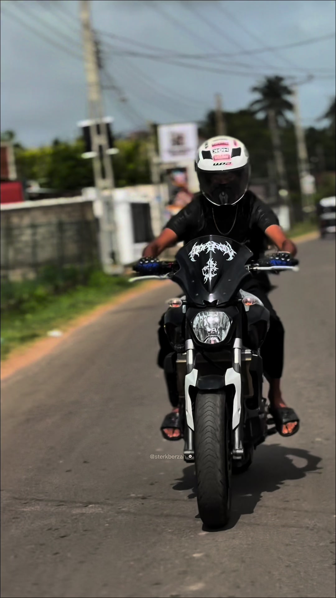@Nes_aa 🇱🇰