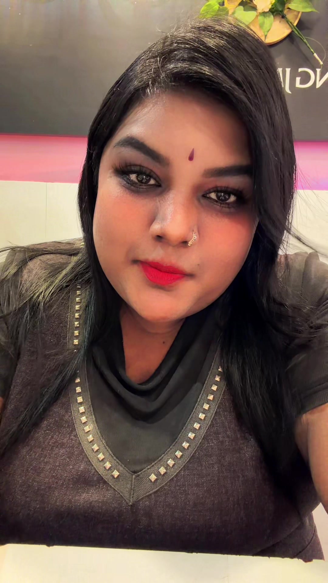 @Nisaa 👑