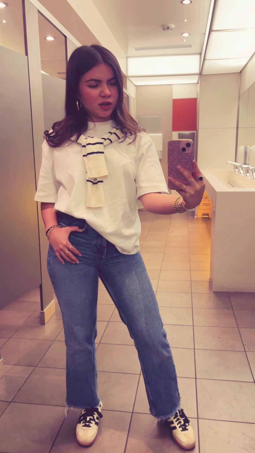 @𝐄𝐂