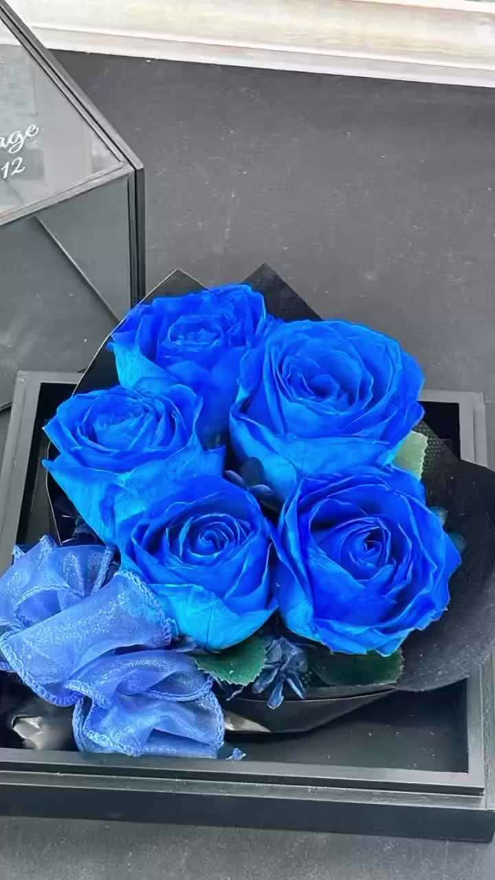 @lapislazuli19721112