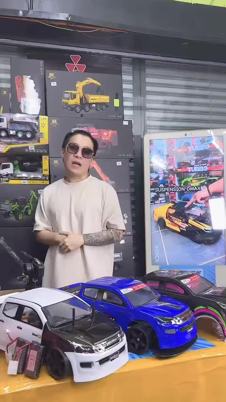 @Deluxe Toy Marketing