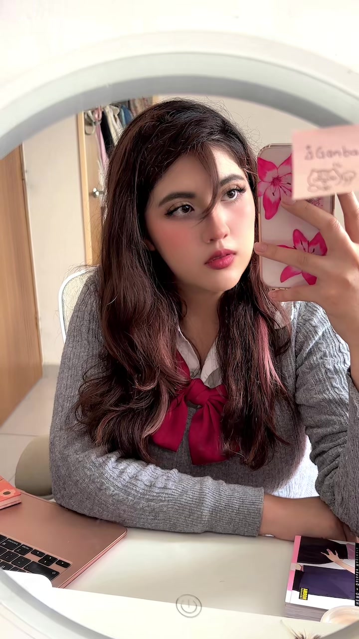 @Naiobe