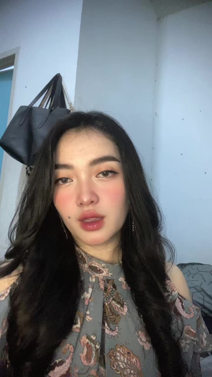 @Bulan🍓