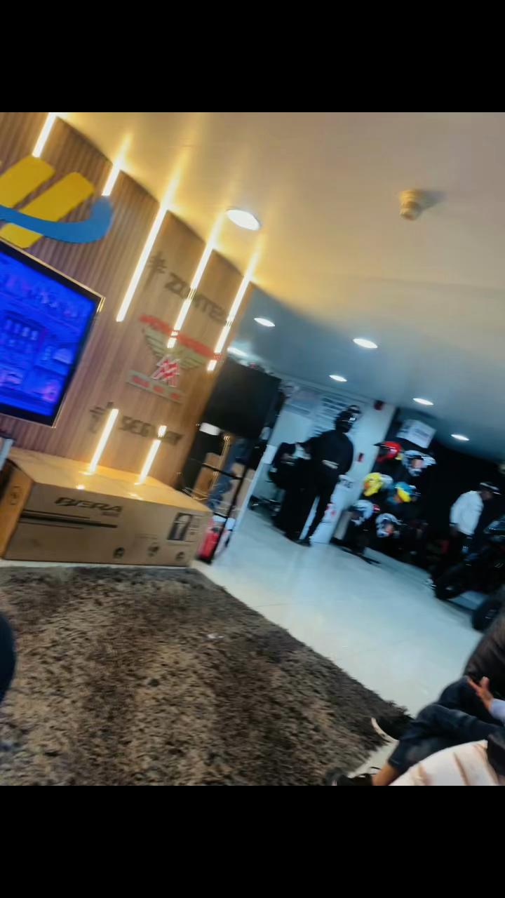 @𝑬𝒏𝒅𝒚𝒔🕴🏼