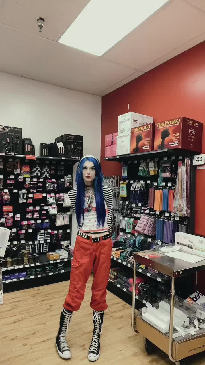 @Quirky_cosplays