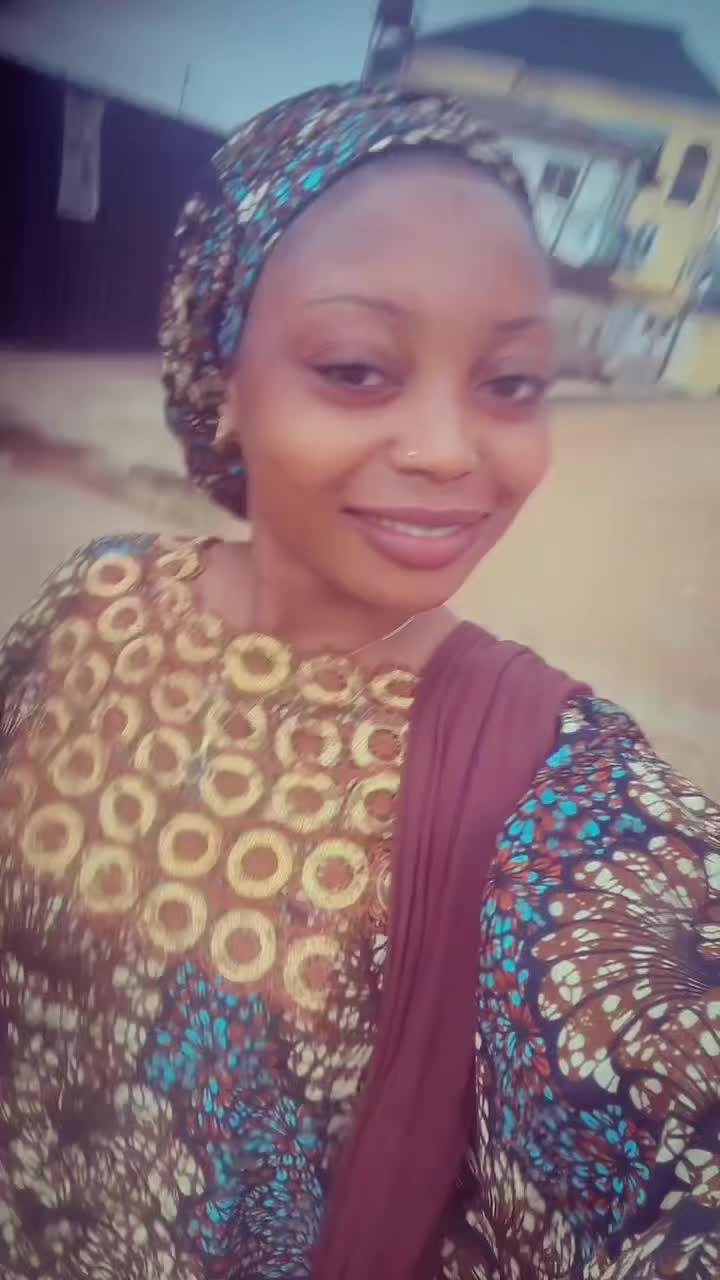@Aisha🧕💅