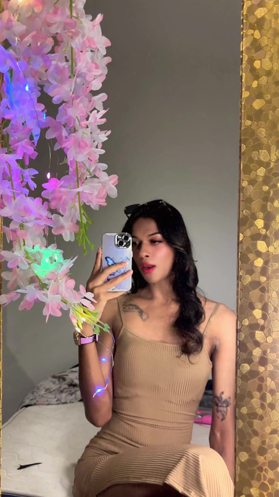 @nishaa🤍👀
