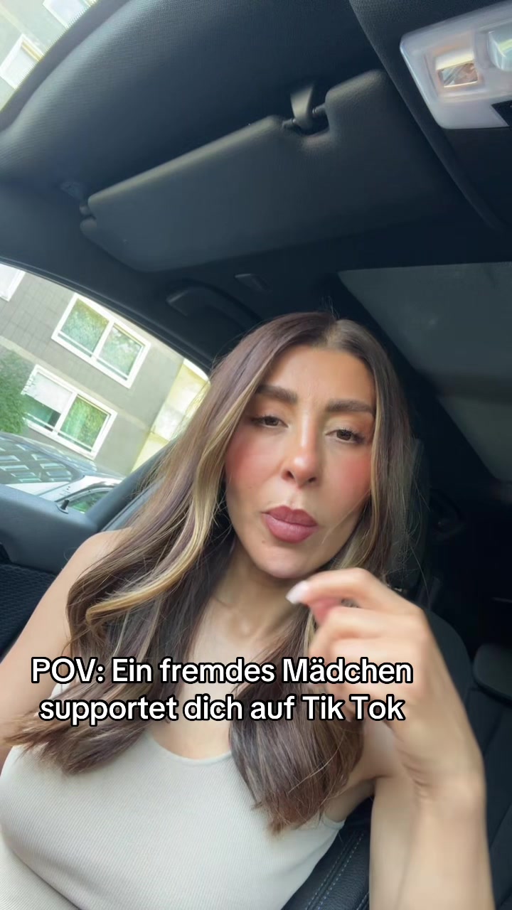 @Ayseenn