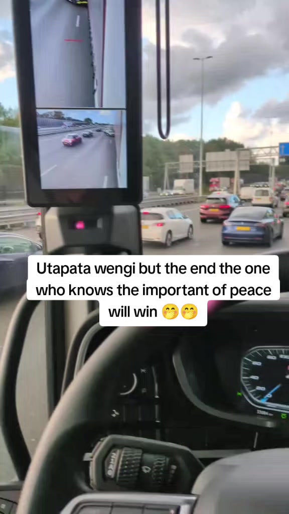 @Deno 🇰🇪🇬🇧