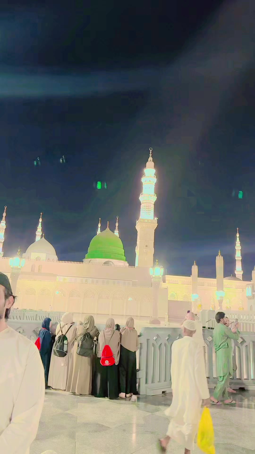 @RAEESkhan