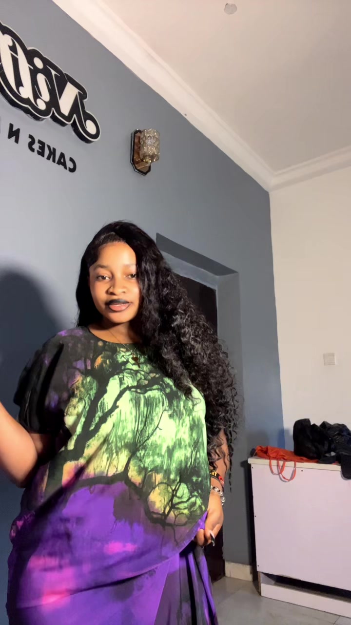 @Mirabell👅🥵