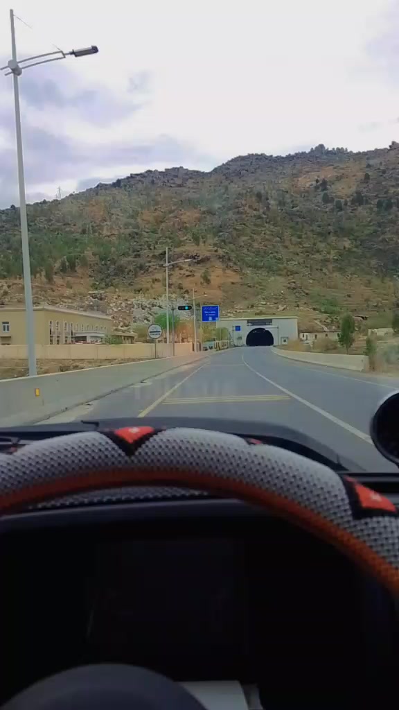 @ملک 🥀
