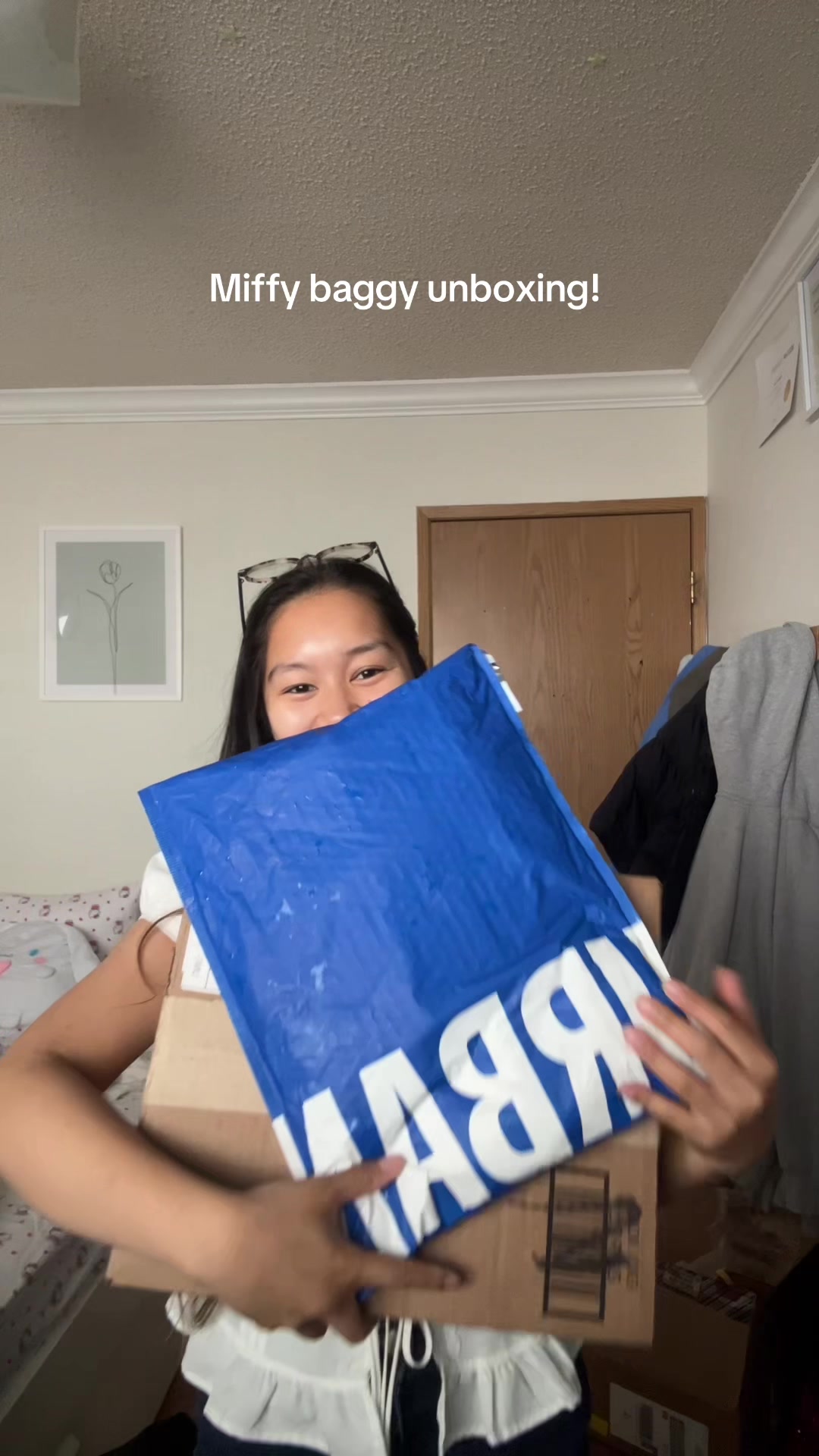 @christine -lifestyle & outfits