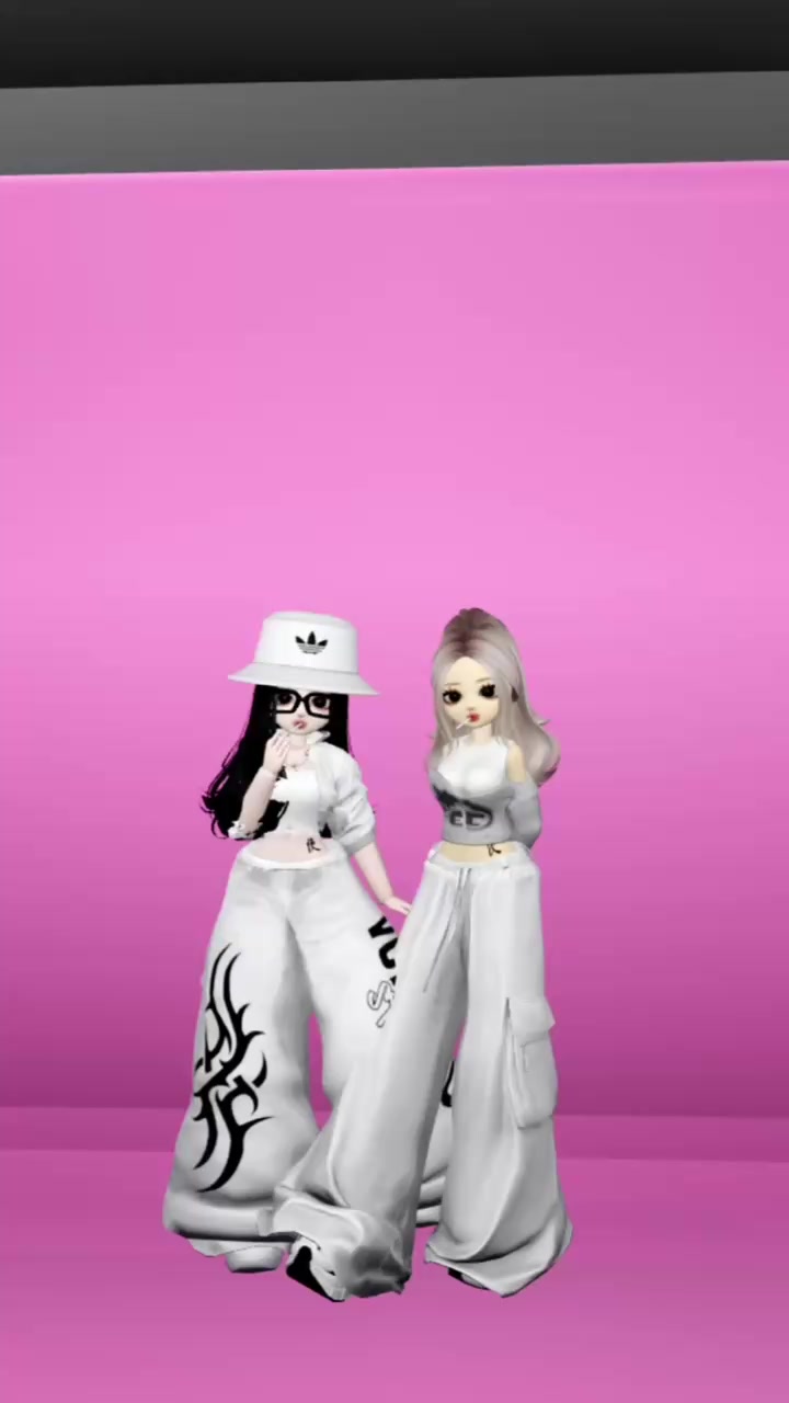 @Risty Monica🐣