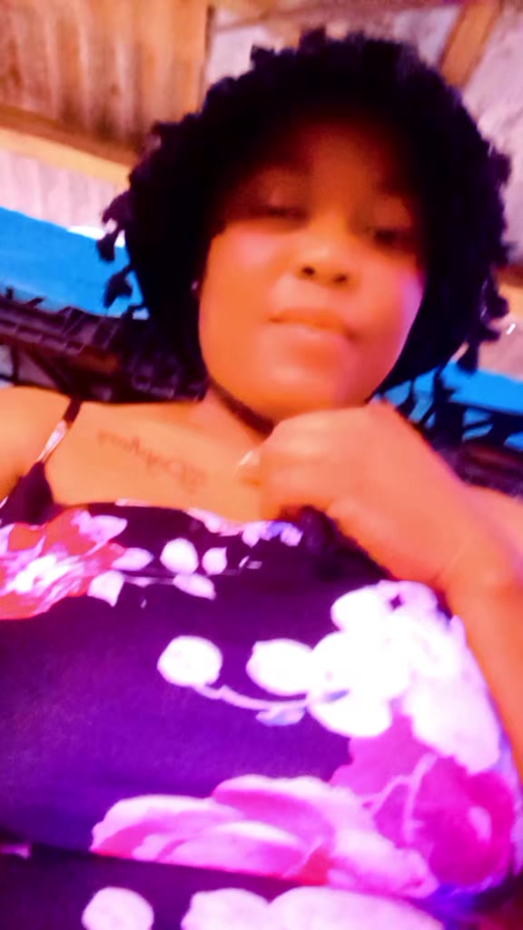 @daphneyivy