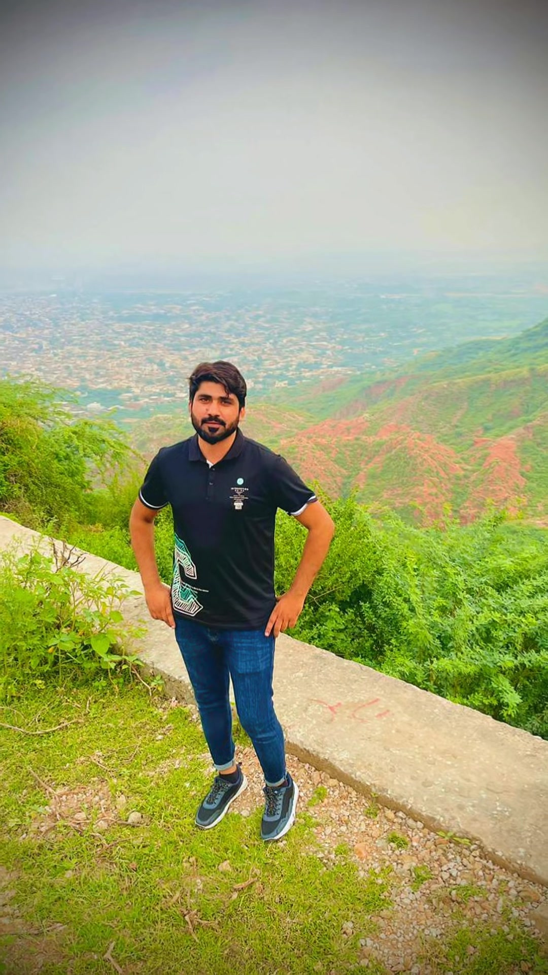 @Faisal Malik🇵🇰X🇨🇦